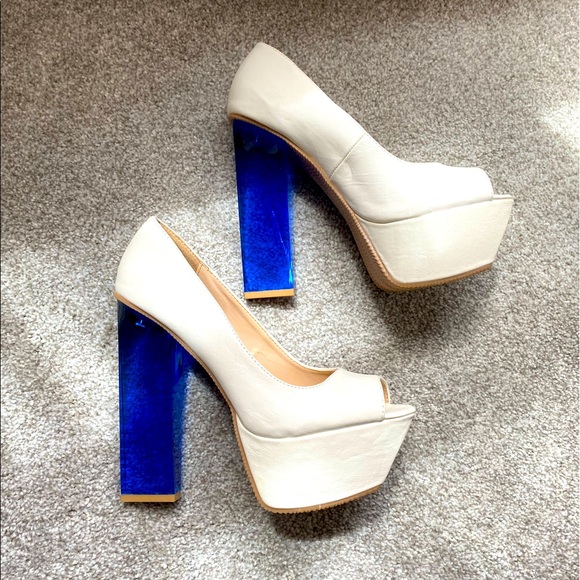 ❤️Stunning❤️ Beau & Ashe Blue Lucite Heeled Platforms - Picture 2 of 11